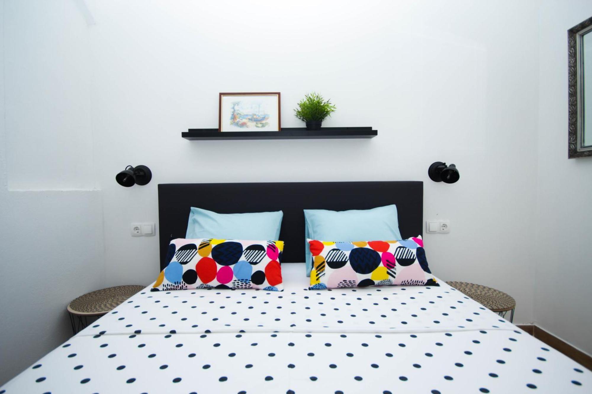 Lola'S Apartments Tribalj Eksteriør billede